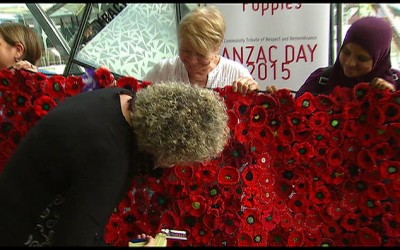Anzac Centenary tribute ‘blooming’ with 250,000 hand-made poppies